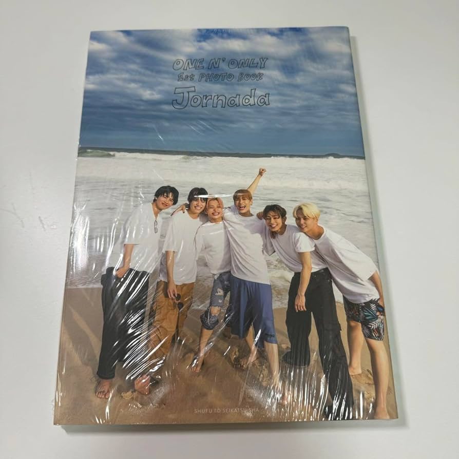 Amazon.co.jp: ONE 'N ONLY ワンエン 写真集 : おもちゃ