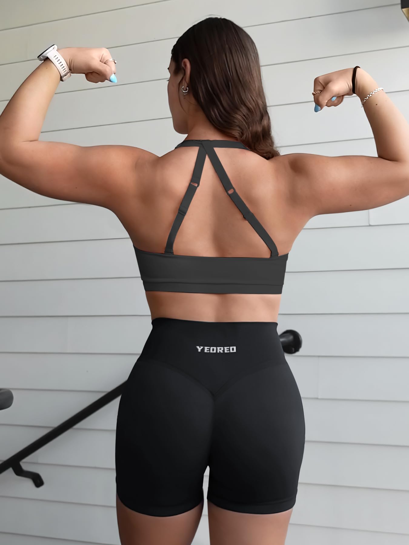 YEOREO Sport Shorts Damen 4.5" Invisible Scrunch Butt Gym Shorts Hoch Taille Booty Yoga Workout Kurze Leggings