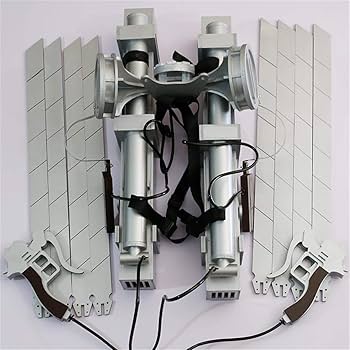 Amazon.co.jp: 進撃の巨人 立体機動装置 Cosplay コスプレ道具