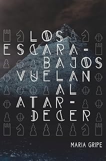 Los escarabajos vuelan al atardecer
