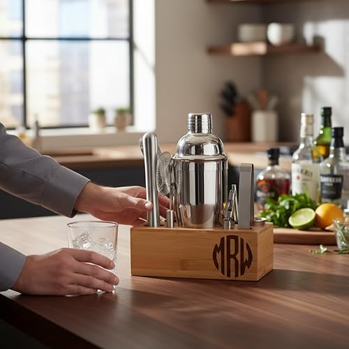 Miniatura 5 de Juego de coctelera personalizada con soporte, kit de camarero grabado con jigger, colador, cuchara y vertedor, regalo de mezclología de barra