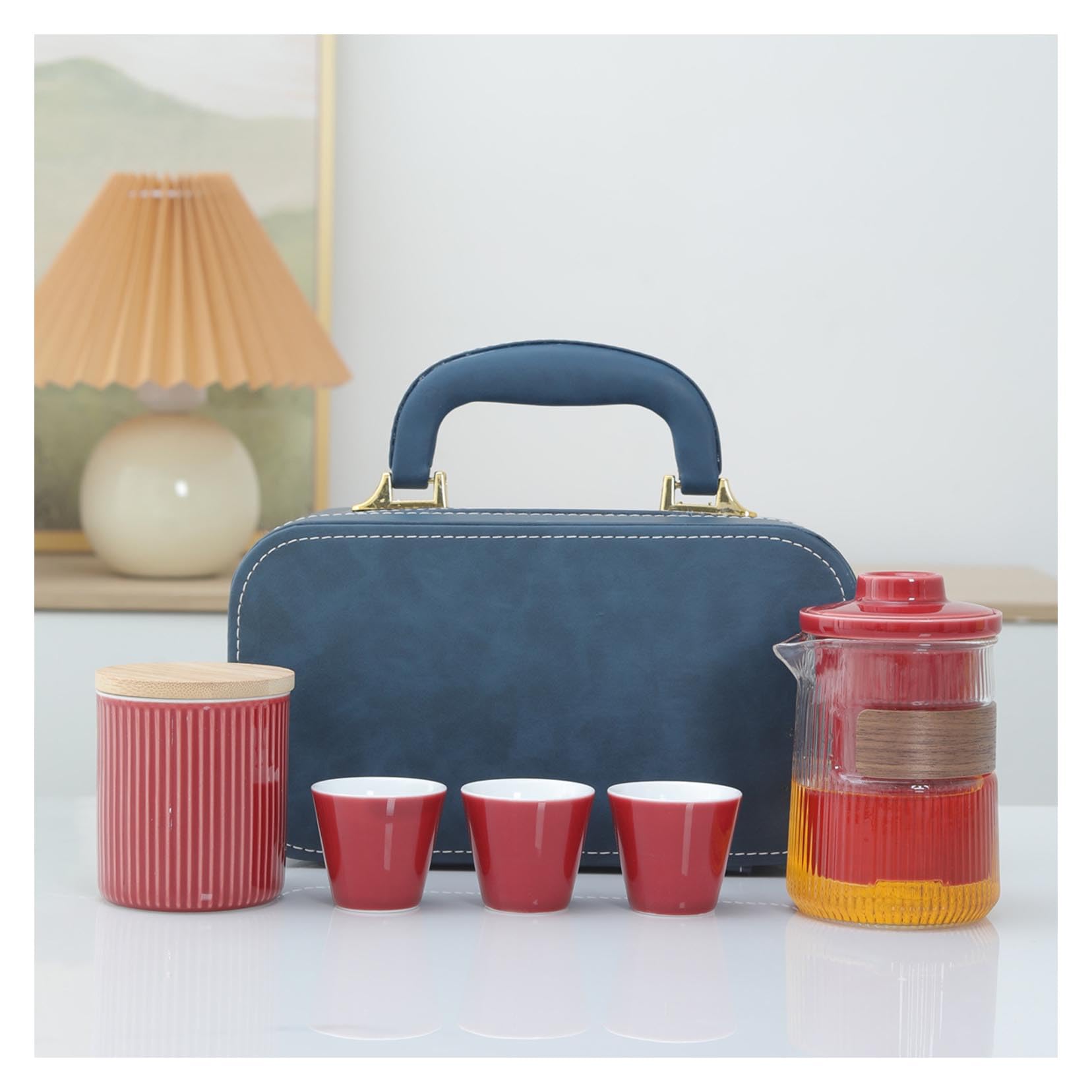 Amazon｜磁器中国のゴングフティーセット、青い革のトート付き