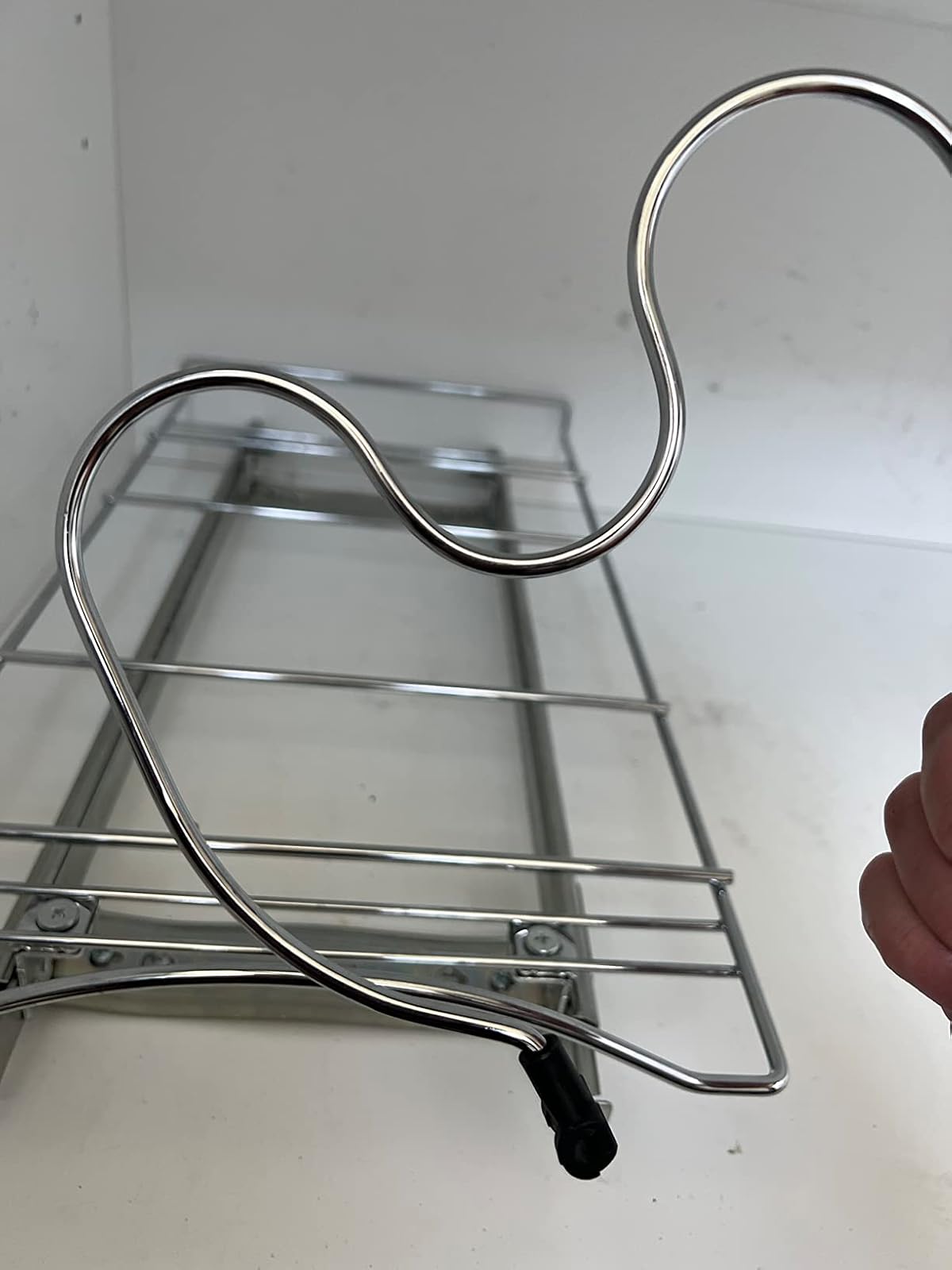 Metal dividers scratch off ceramic coating pots