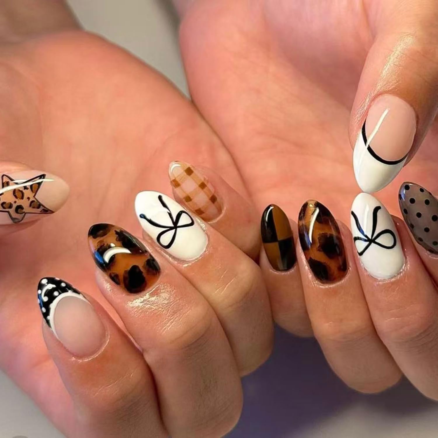Press on Nails Short Almond Fake Nails Star Y2K Nails Press ons, with Black & White Polka Dot Designs Bow Full Cover Stick on Nails Plaid - Retro Reusable Acrylic French Tip False Nails for Women
