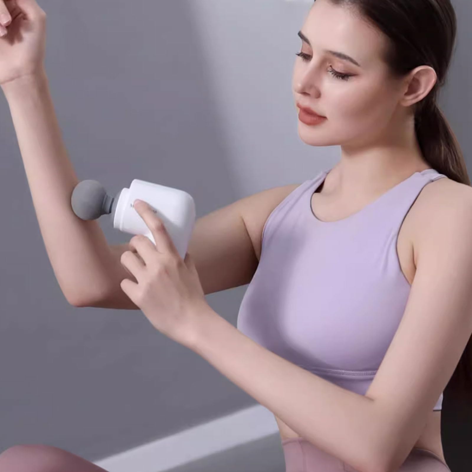 Silenciar Pistola de masaje de plástico con 7 cabezales de masaje, masajeador muscular portátil de mano con calor for cuerpo, piernas, hombros y espalda. pequeño(Noir)