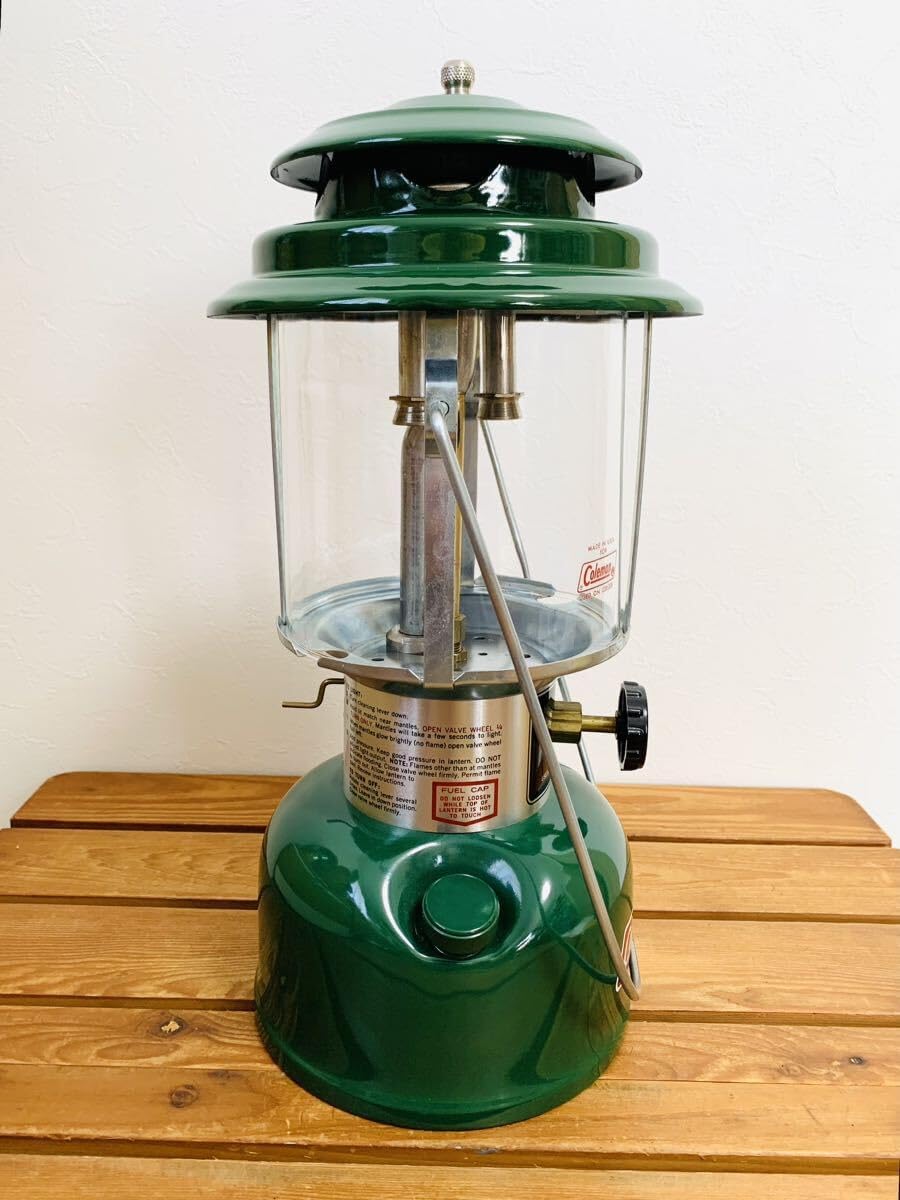 デッドストックコレクターズグレードコールマン 220J ランタン 1979年8