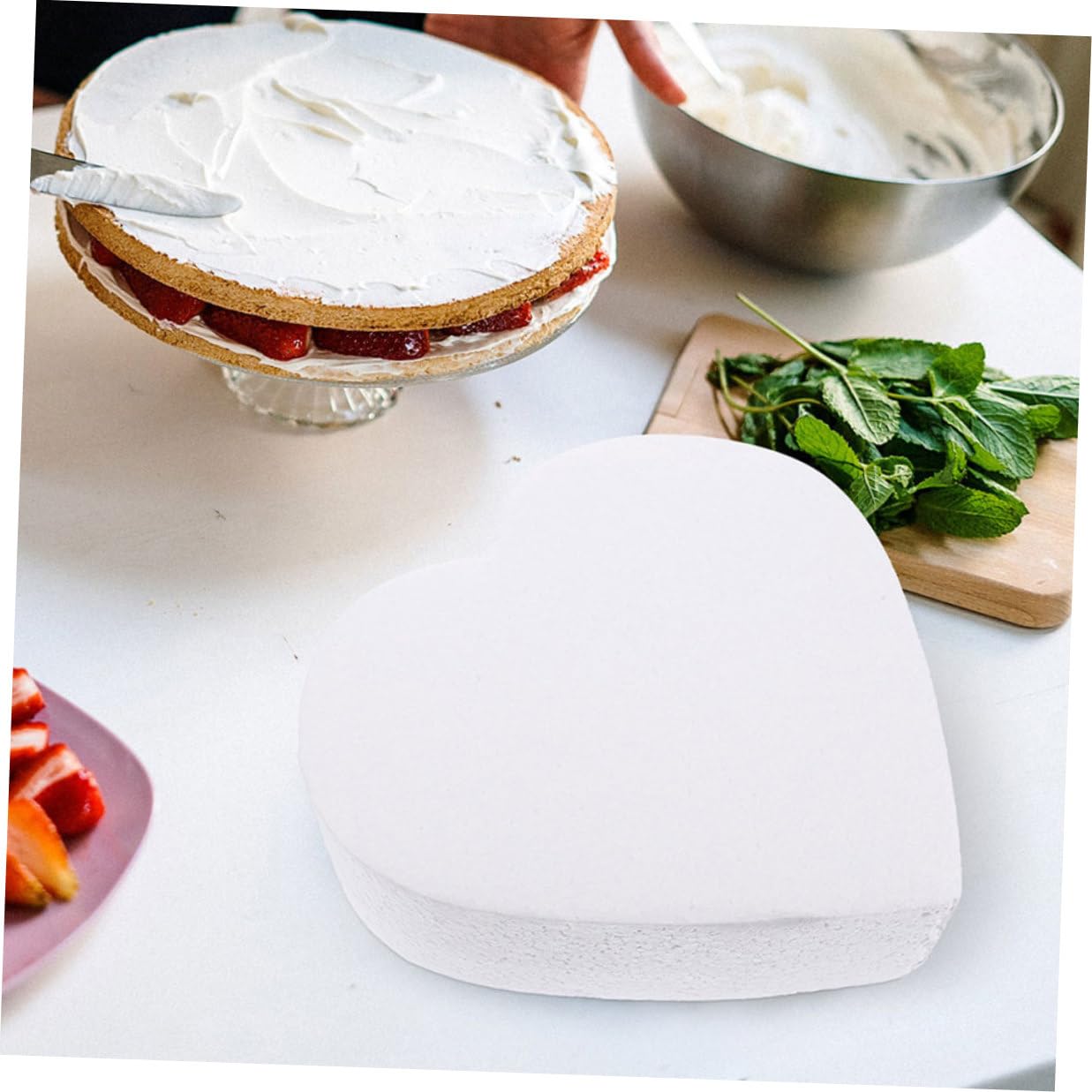 VICASKY Gâteau et Entraînement de Techniques de Pâtisserie Modèle en Mousse Blanc de Cœur Accessoire Créatif pour Décoration de Mariage pour Fêtes Spéciales