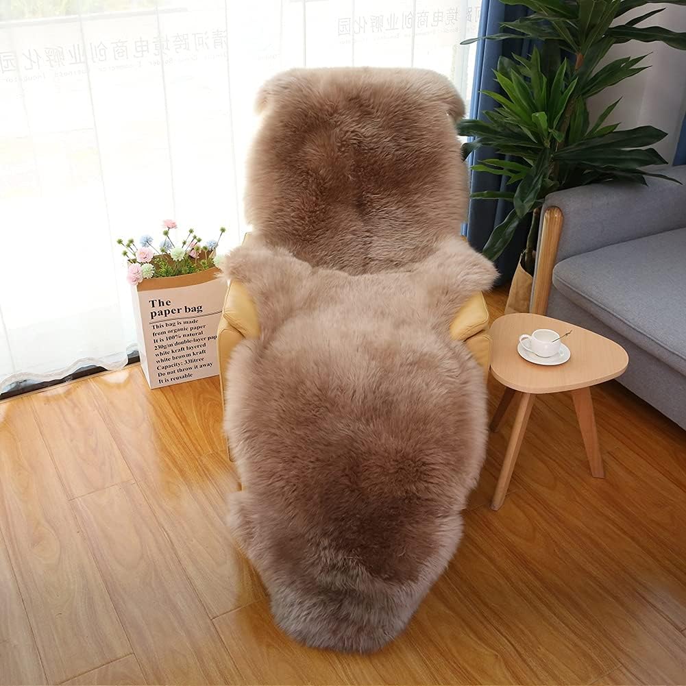 Real Sheepskin Rug Fluffy Sheepskin Throw Genuine Sheepskin Rug Sheepskin Seat Covers for Chairs Recliner Sofa (70 * 200cm)