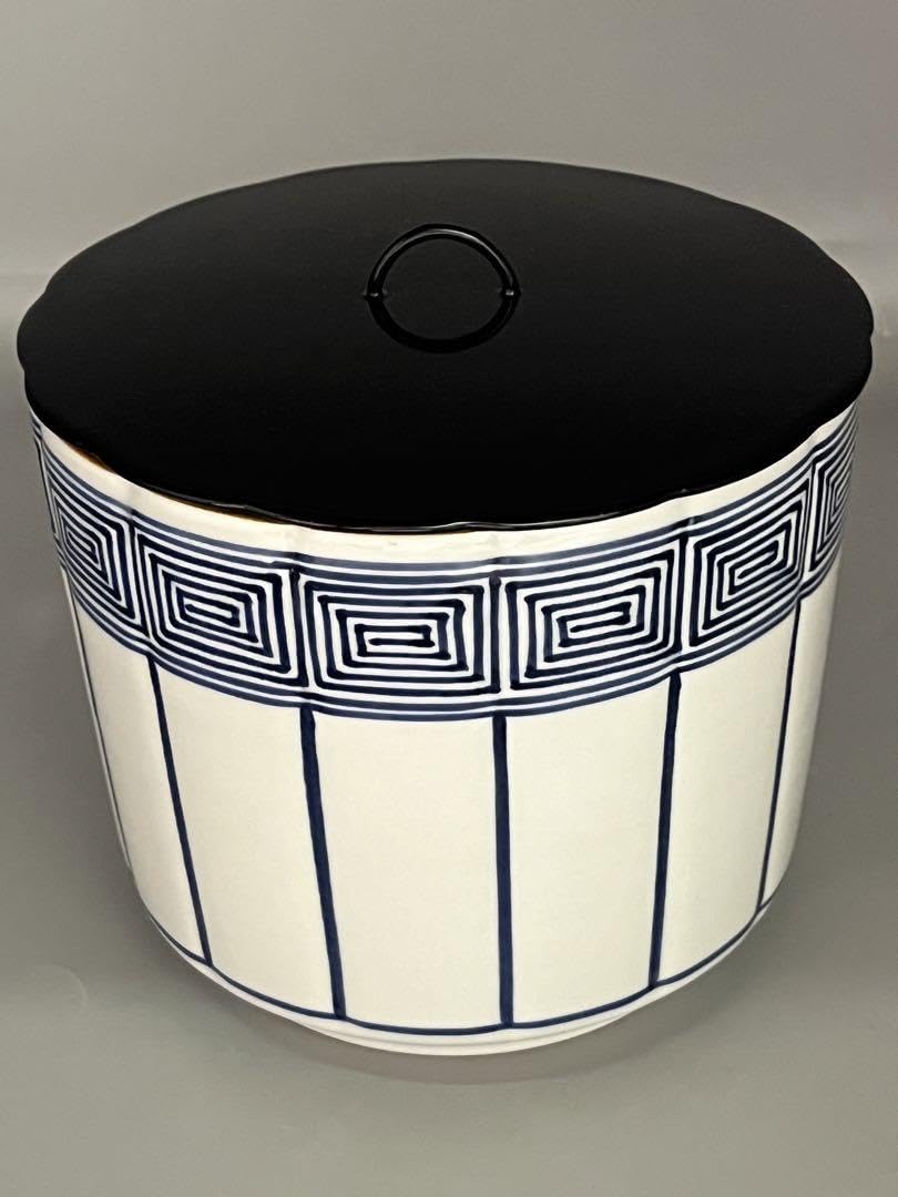 Amazon.co.jp: 茶道具 染付桶川瓔珞文水指 手塚大示 水指 共箱 : おもちゃ