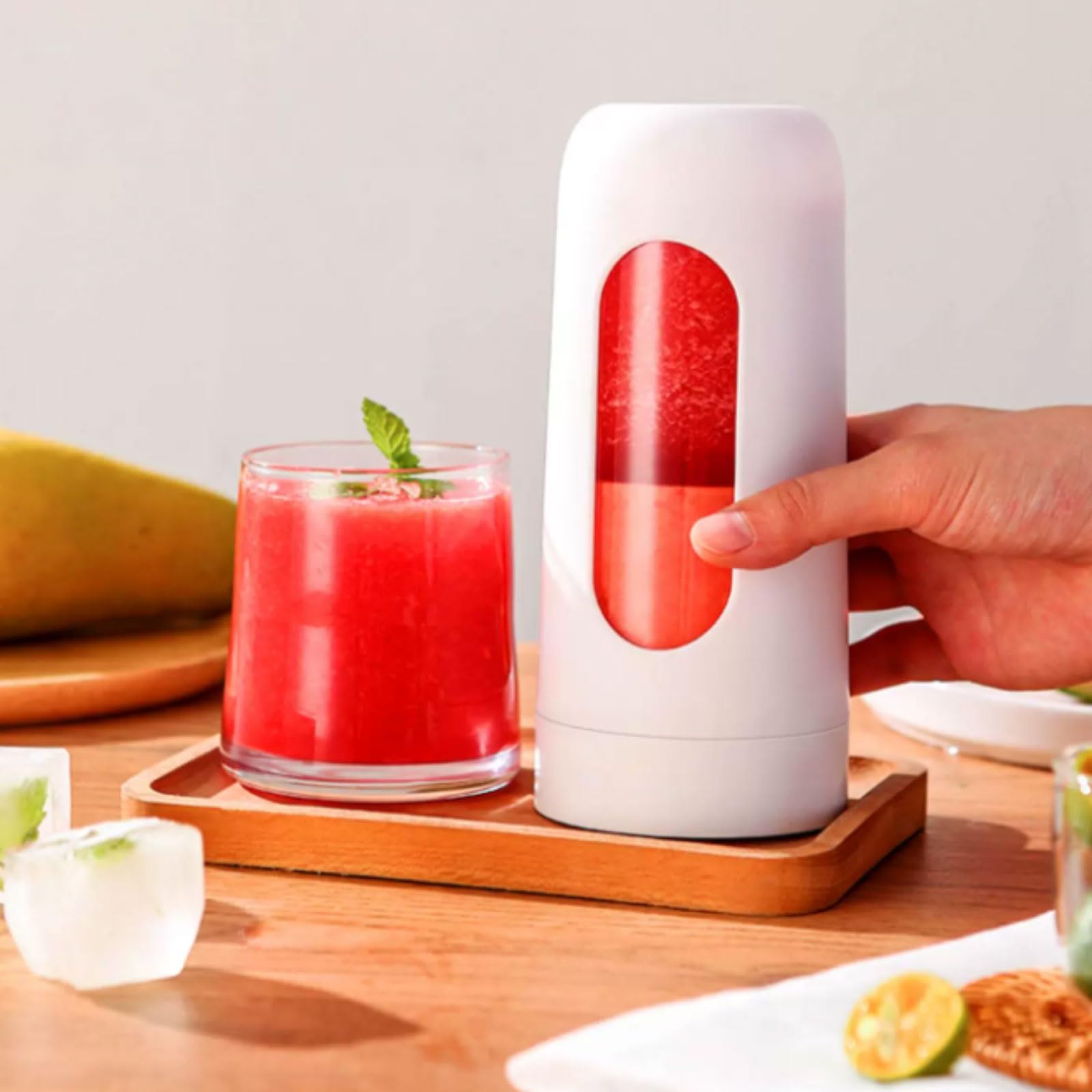 Sans fil Mélangeur portatif en plastique, mélangeur personnel Rechargeable for Smoothies et Shakes, presse-agrumes Compact et Portable, tasse 300ml/14oz haute efficacité