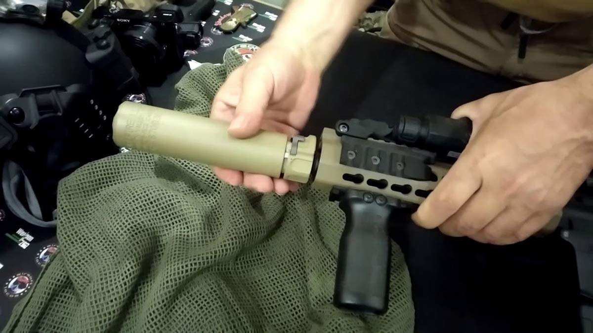 Amazon | 5KU 製 SF SOCOM556-MINI2 タイプ サプレッサー & ハイダー