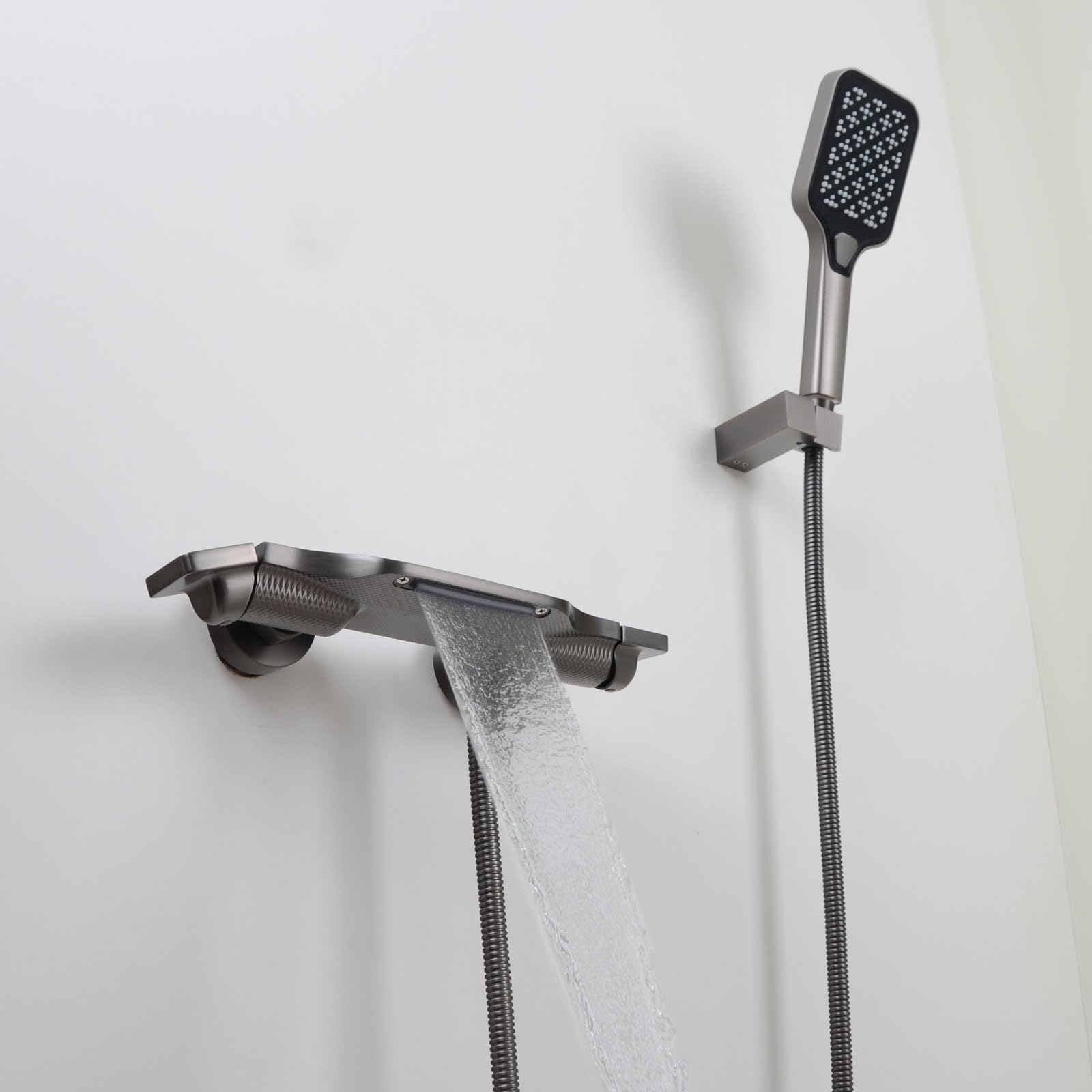 Badewannenarmatur mit Handbrause, Wannenarmatur Wasserfall, Armatur Badewanne Set, Messing, Grau, 14Y7OK