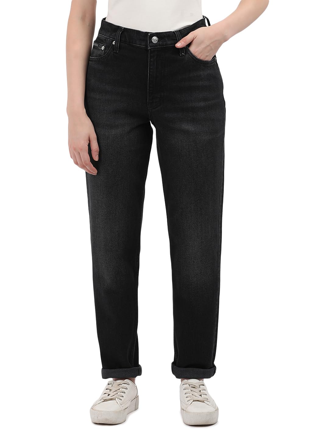 Calvin Klein Women’s Tapered Fit Mom Jeans, Black (Denim Black), 27W/30L