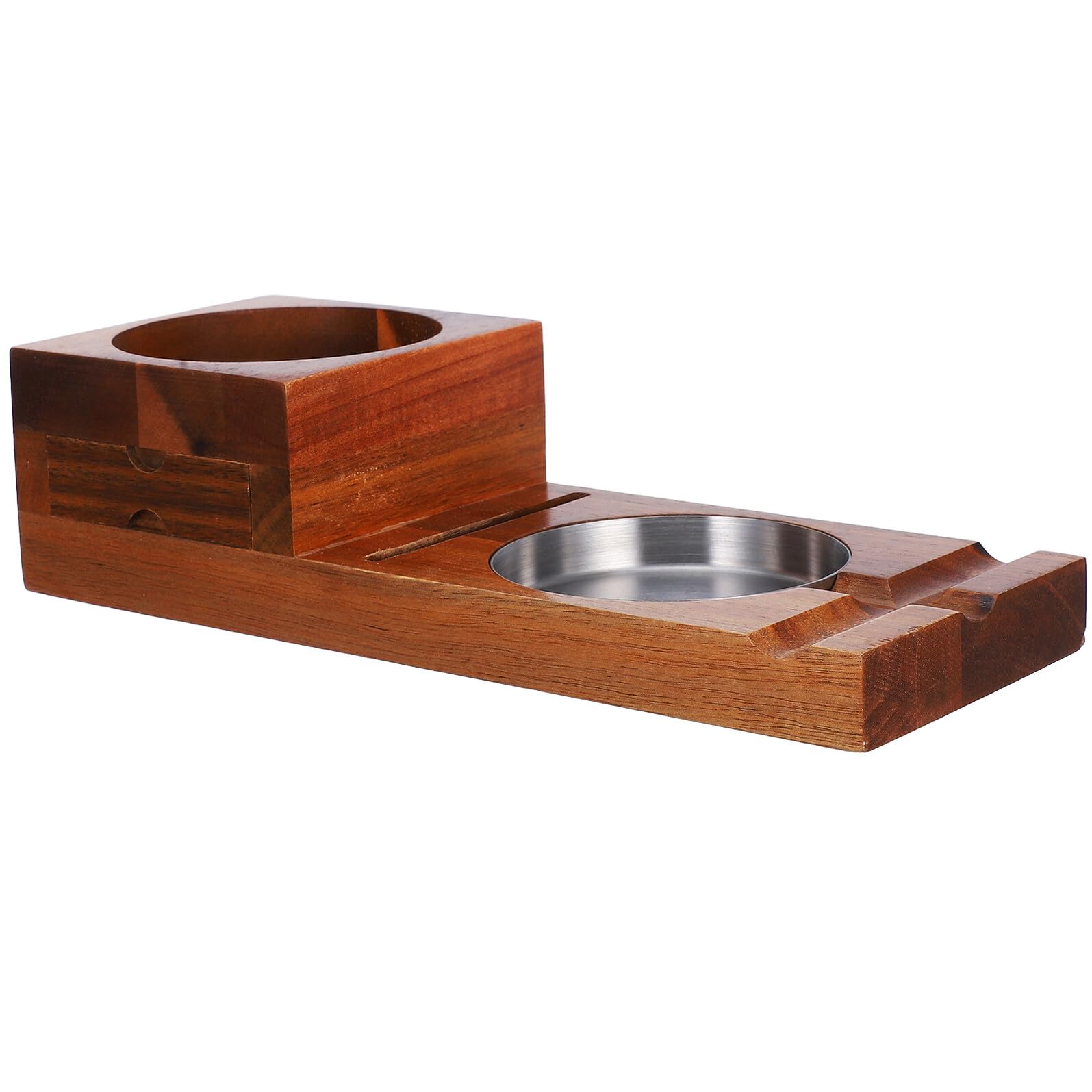 Cendrier en bois marron et support de verre à whisky contre les taches
