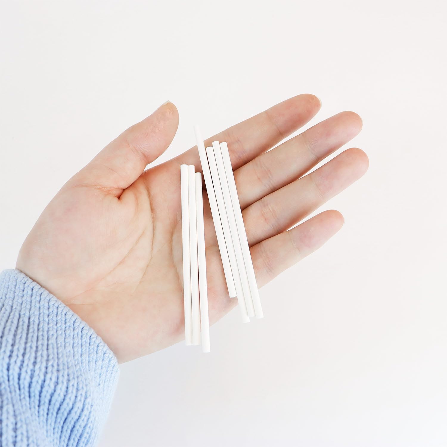 100 Pcs White Lollipop Sticks 3 Inch Cake Pop Sticks Candy Sticks for Cake Pops Paper Lollipop Stick Sucker Sticks for Homemade Rainbow Candy Chocolate Cookie Cake Topper Dessert Treat Sticks
