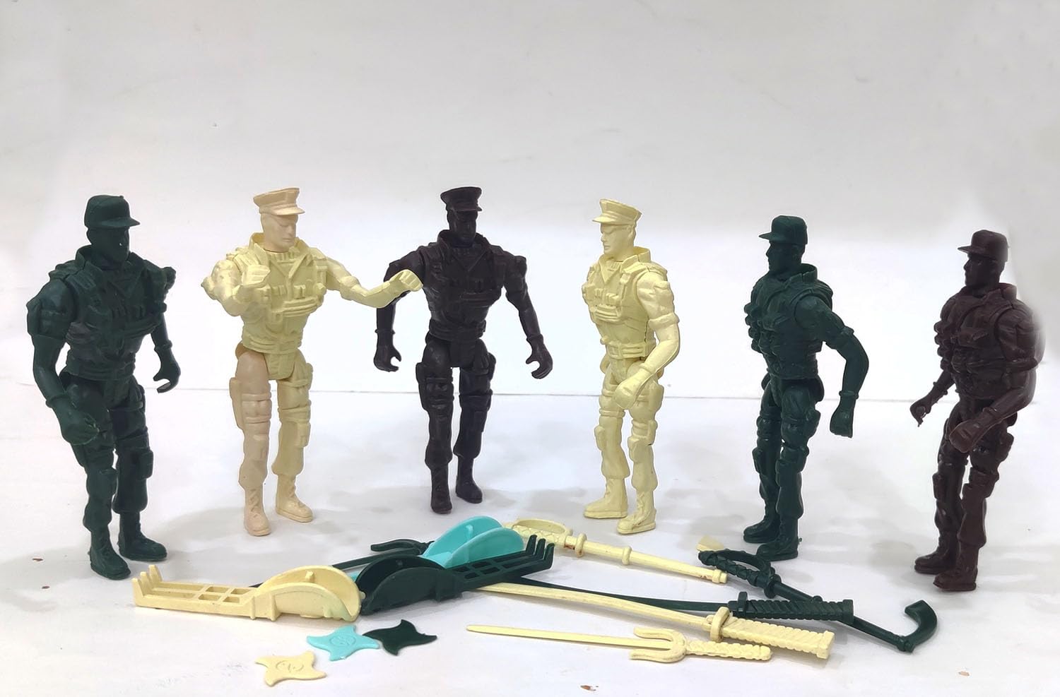 1/6 カスタムフィギュア　Toy Soldier Buy BITONA® 16-18 Piece Plastic Army Toys Soldiers Set for Kids