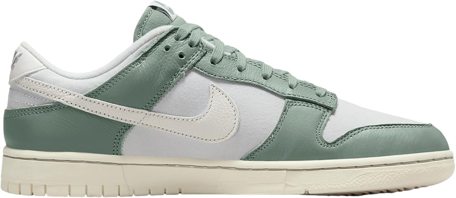 Nike Men's Dunk Low Sneakers