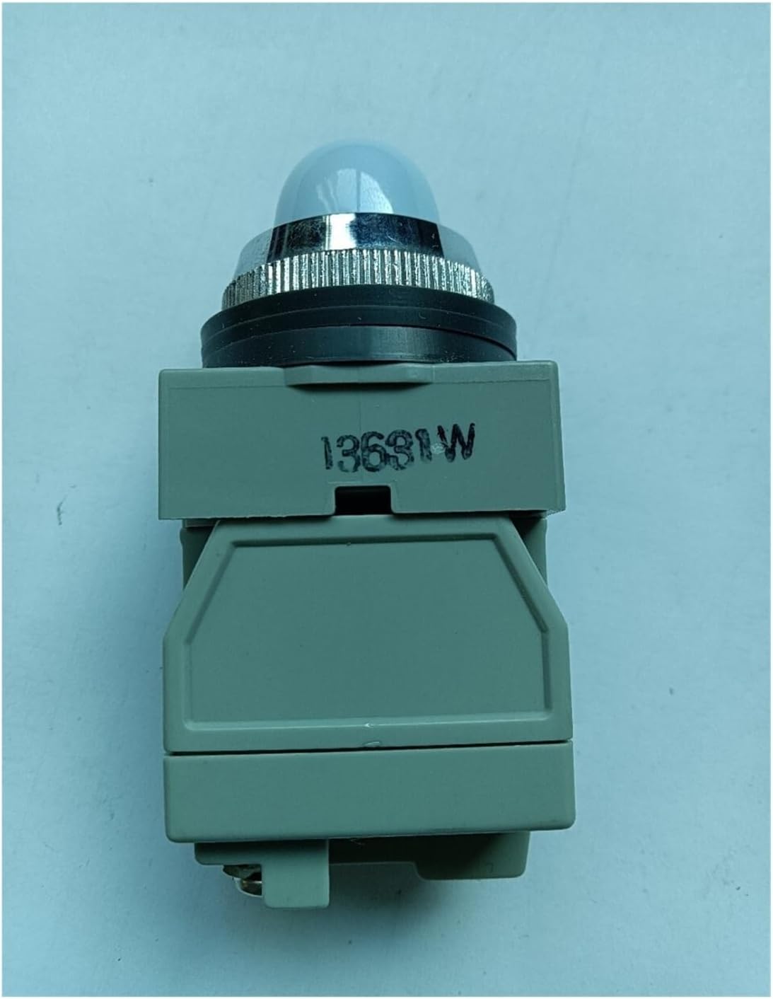Indicator Light APS126N-W for Status Indication On Industrial Equipment Panels
