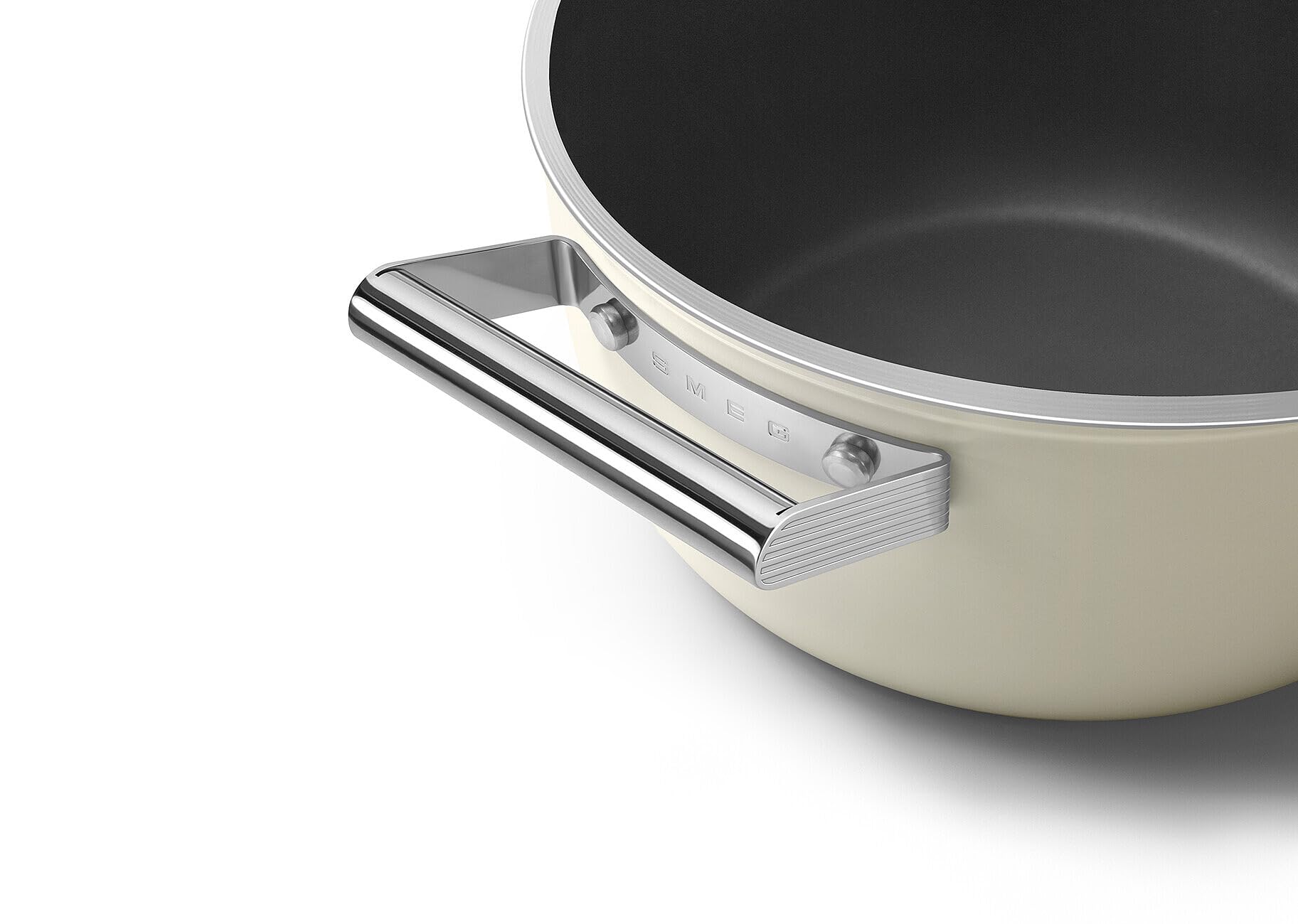 Smeg Cocotte en céramique avec poignée en acier inoxydable Crème mat 24 cm CSF2412CRM