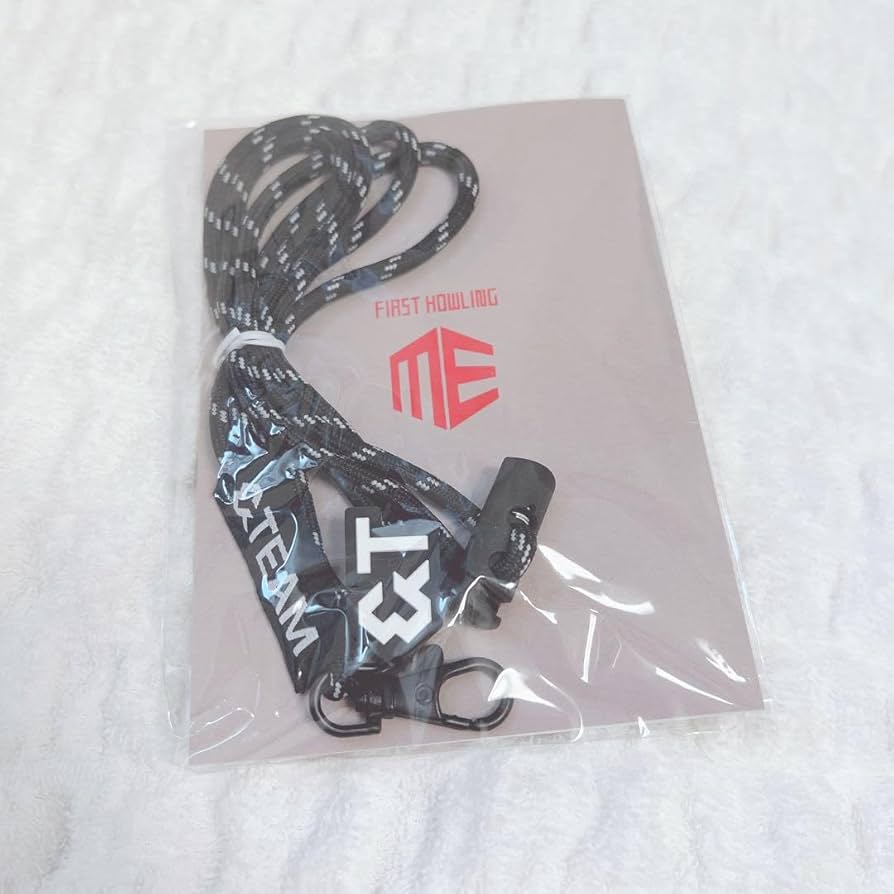 EVNNE ブラック ペンライト ストラップ付き 商品詳細ページ | EVNNE OFFICIAL STORE | EVNNE OFFICIAL LIGHT