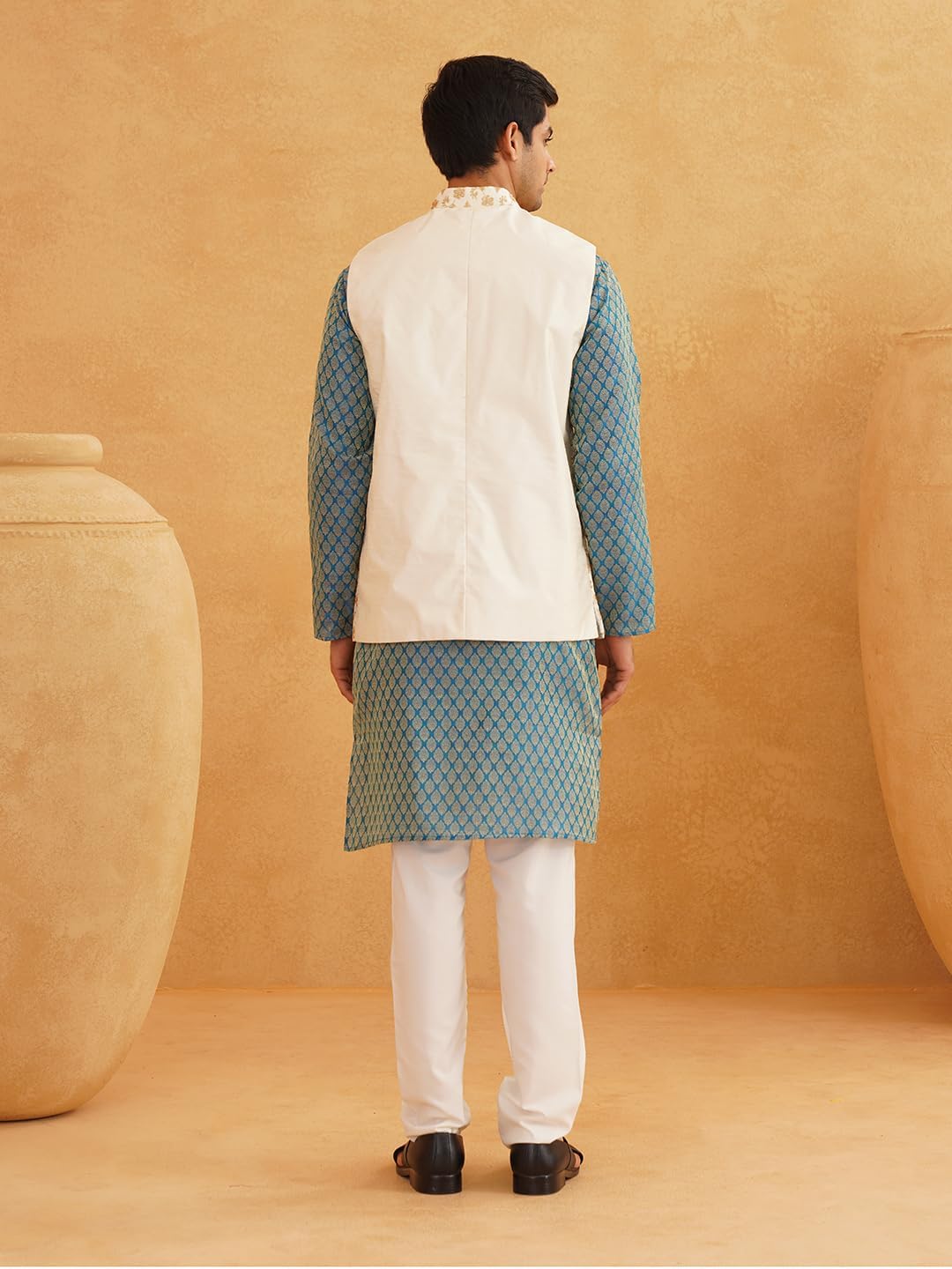 Sojanya (Since 1958 Men'S Silk Blend Peacock Blue Kurta With Pyjamas & Cream Nehru Jacket - Image 4