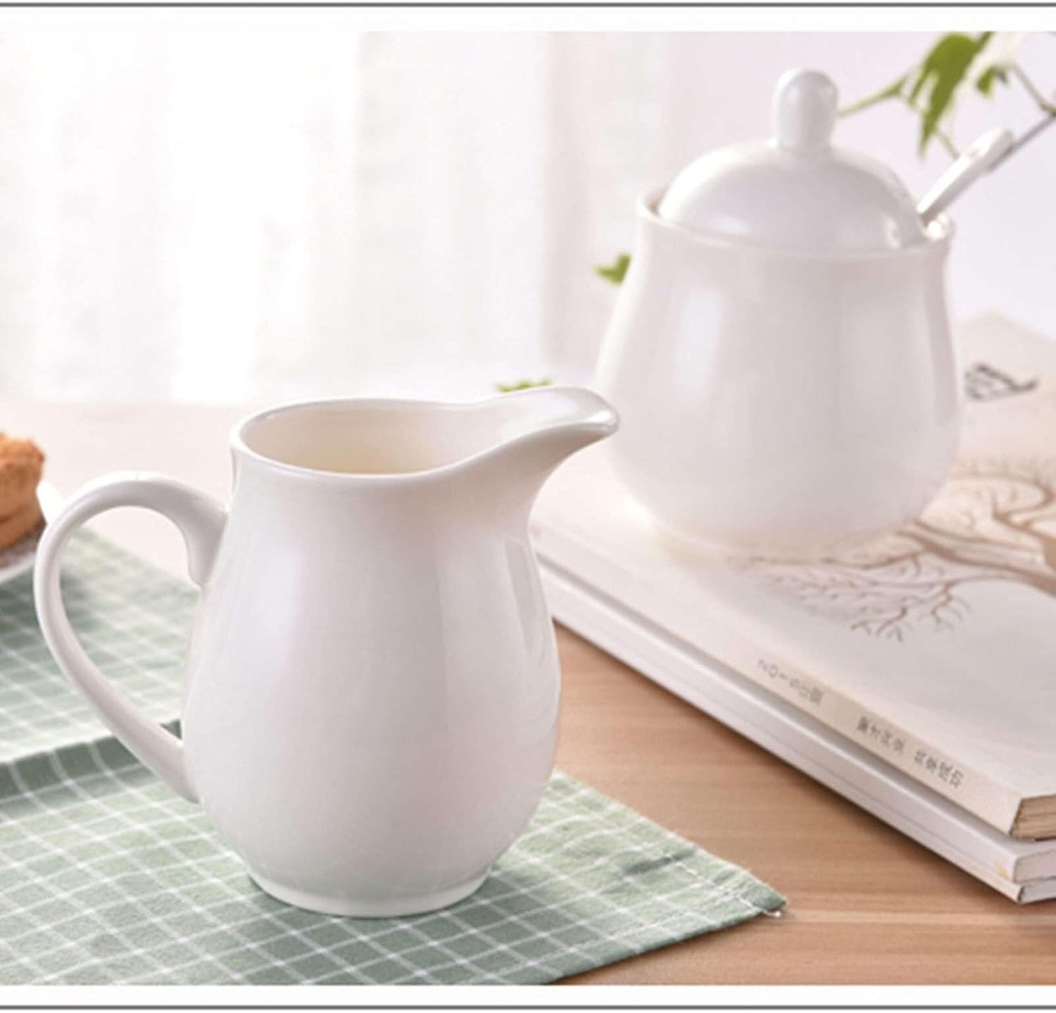 Ceramic Sugar Bowl with Lid and Milk Jug Set, Vintage Creamer Set for Coffee, Tea, Kitchen Decor, Gift Home, Red(White)