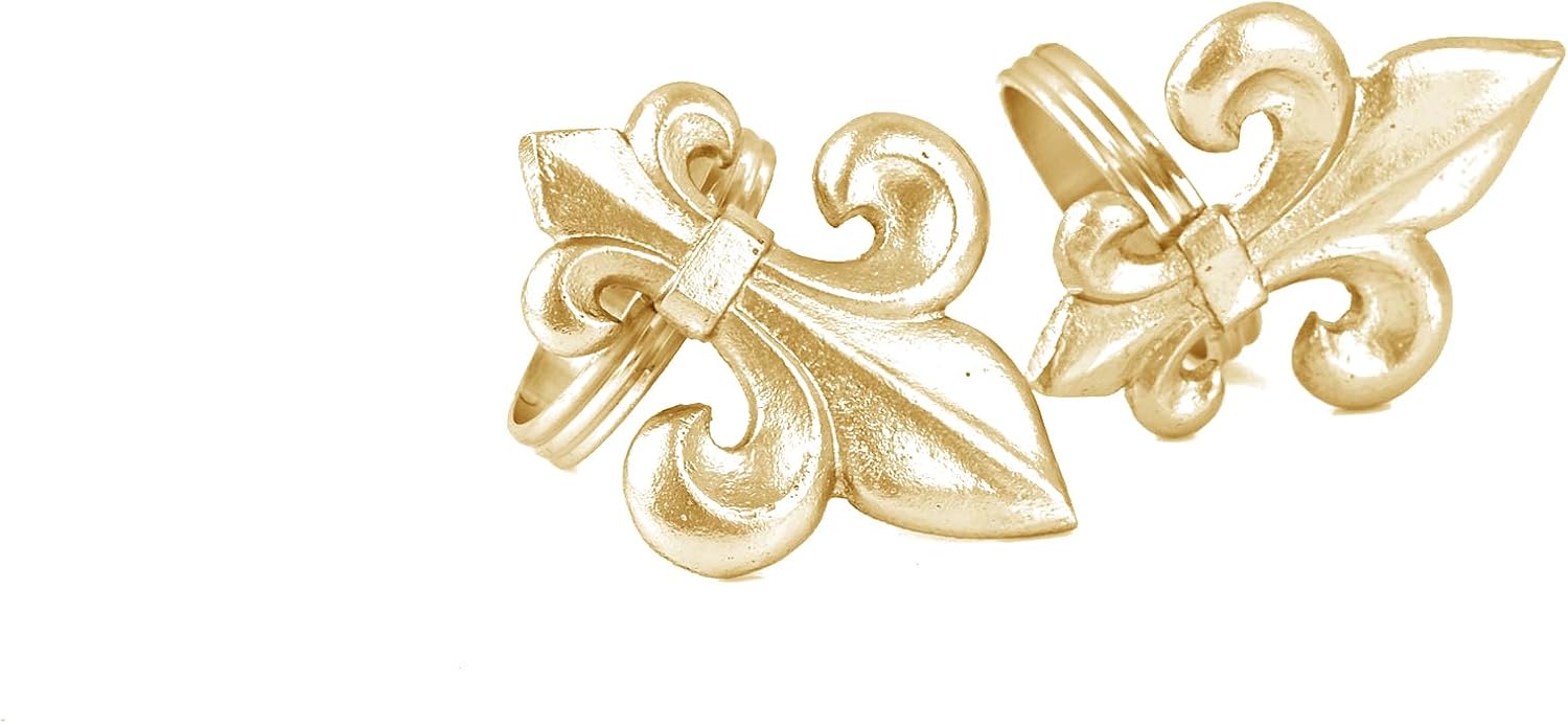 Mobius Metal Napkin Rings - Set of 12 for Dinner Parties, Weddings Receptions, Family Gatherings, or Everyday Use - Set Your Style with Daily Use Table Décor Accessories (Silver) : Home & Kitchen