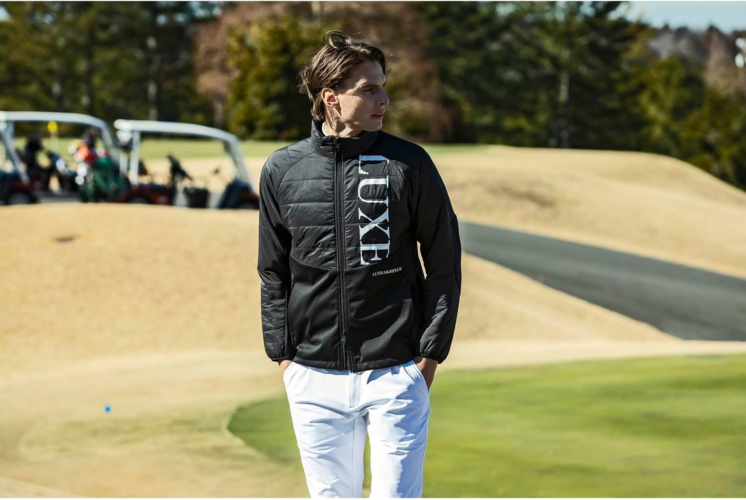 トラビスマシュー ウインドブレーカー