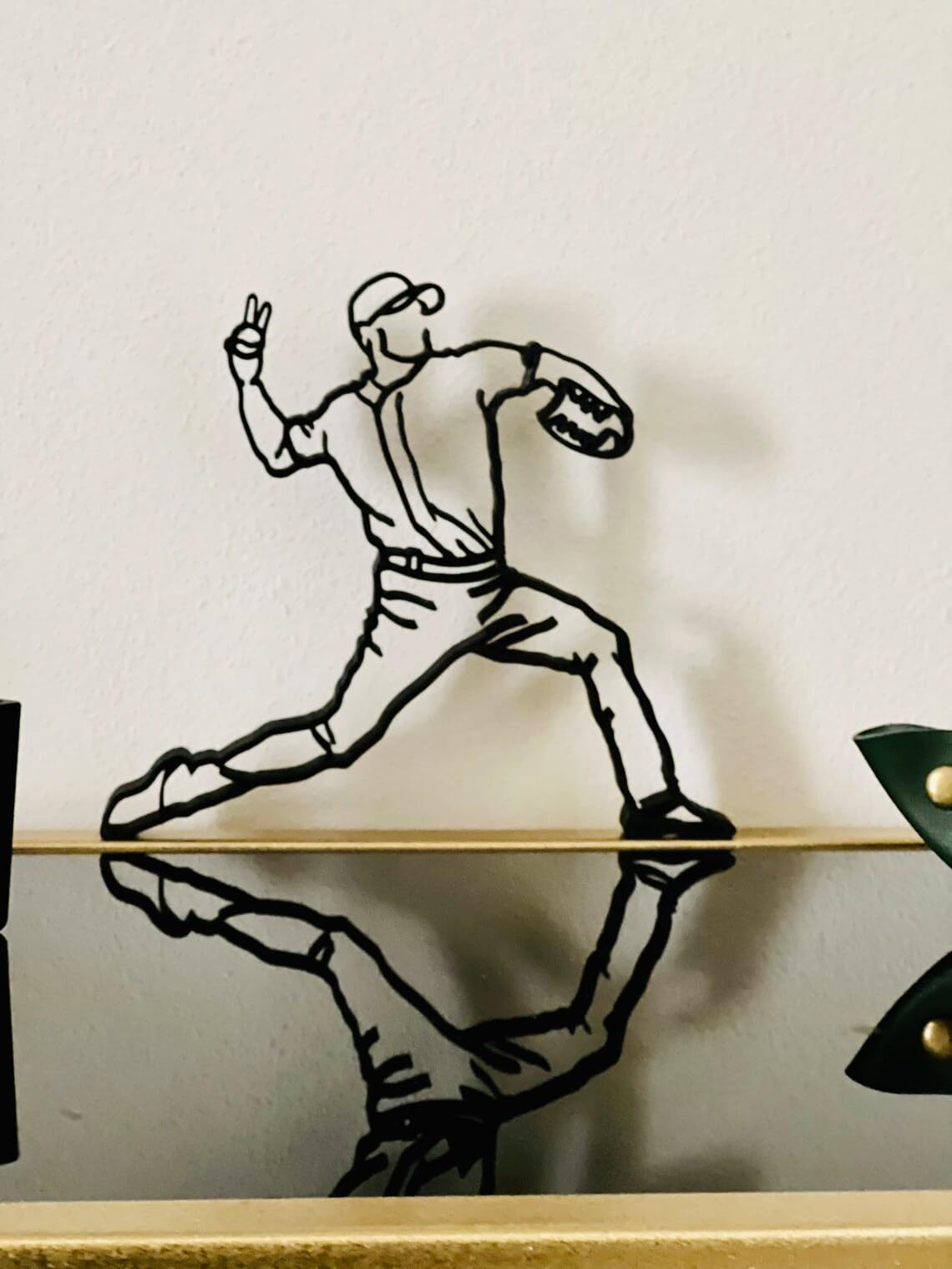 EROTNGO Baseball Pitcher Tabletop Figure: Minimalist Art Sculpture, Sport Decor, Statue Figure, Ideal Gift for Christmas, Stadium and Ball Design, Windowsill Accent 3