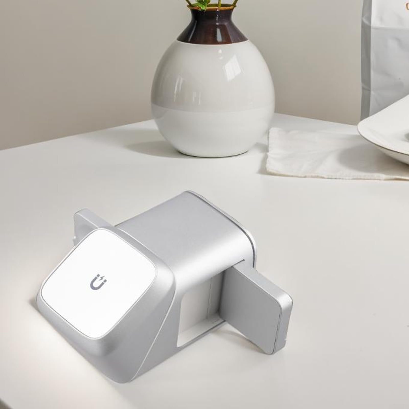 Caricabatterie Induttivo 3 in 1 a Rotazione 180° per iPhone e Watch Supporto Ricarica Rapida 15W Compatibile per magsafe(White)
