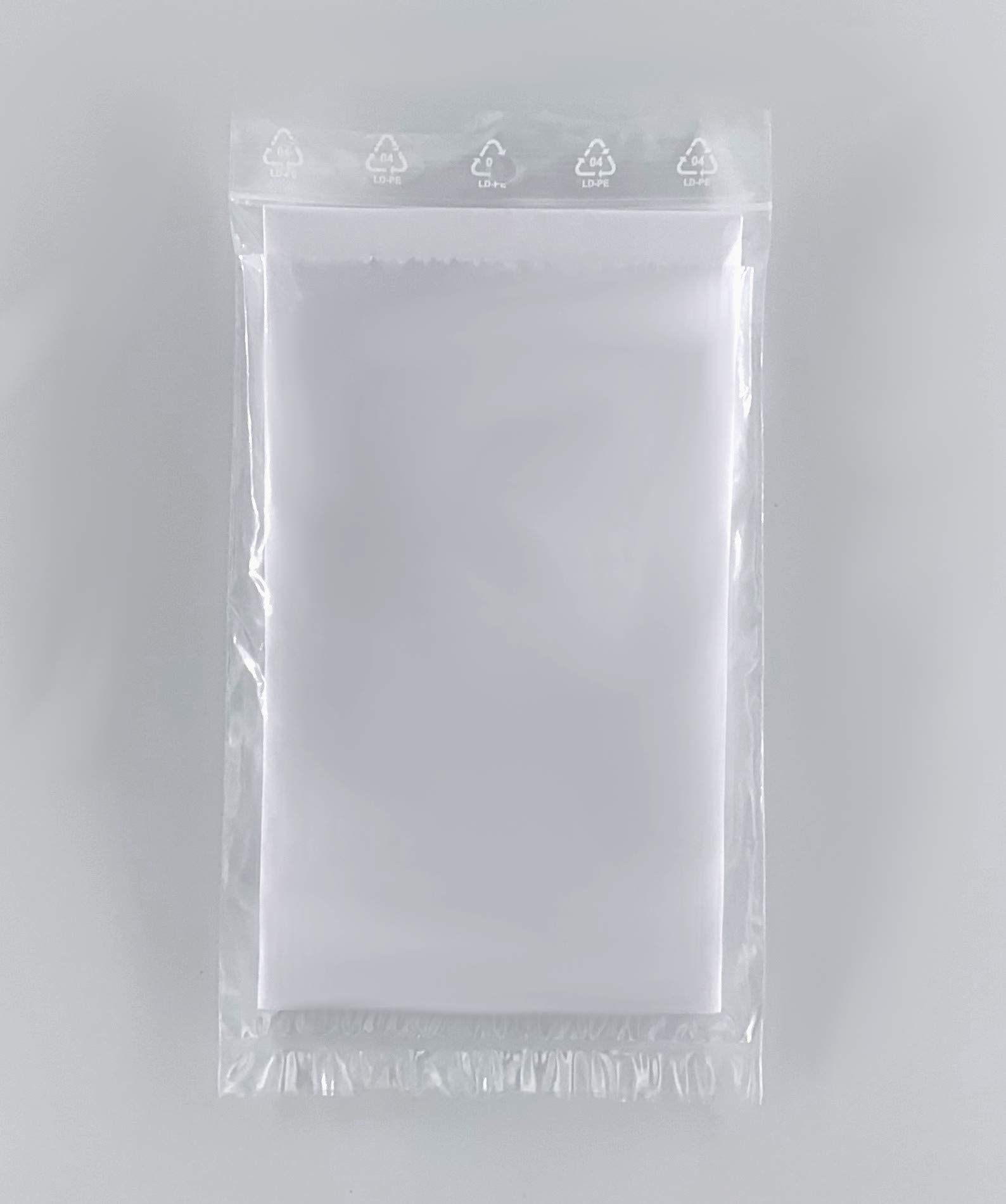1000 SACHET ZIP A DOUBLE POCHE 125 x 195 mm type kangourou. : Une poche refermable fermeture zip 125 x 195 mm et une seconde poche ouverte 125 x 185 mm pour le document d'accompagnement.