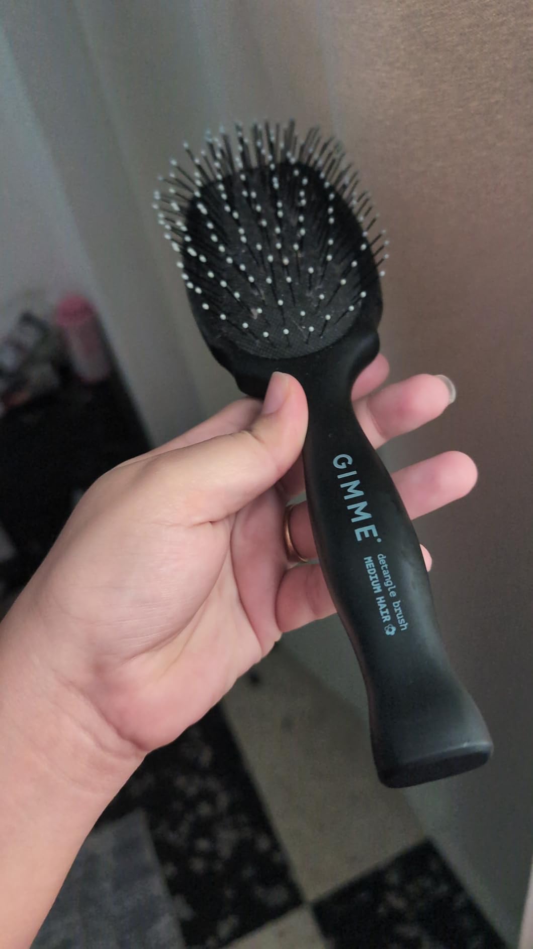 Gimme Beauty Detangling Brush - Curved Paddle Brush for Breakage-Free Detangling - Anti-Static & Frizz - Soft Glide with Ball-Tipped Bristles - Heat-Resistant Styling Tool - Fine Hair
