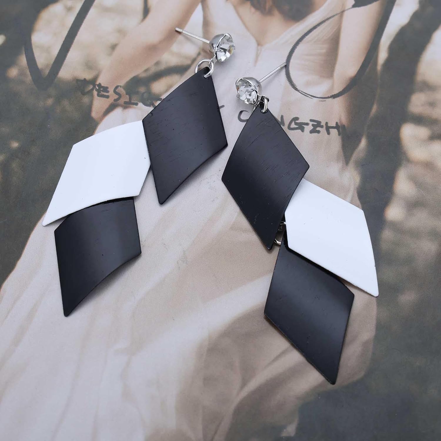 Boho Long Square Dangle Earrings White Square Earrings Metal Square Drop Earrings Exaggerated Geometric Earrings Crystal Stud Earrings Jewelry for Women - Image 3
