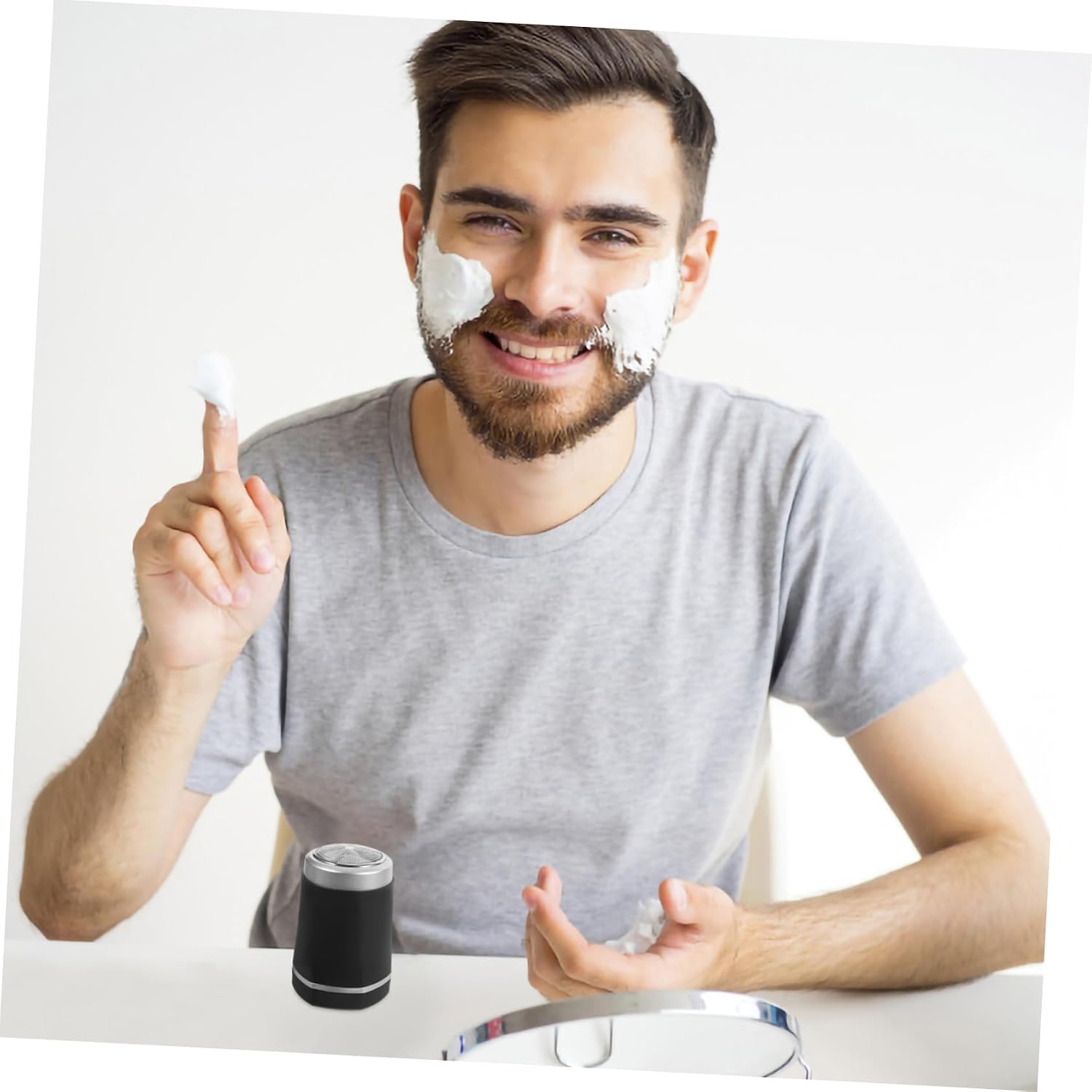 Portable USB Rechargeable Electric Shaver for Men, Travel Mini