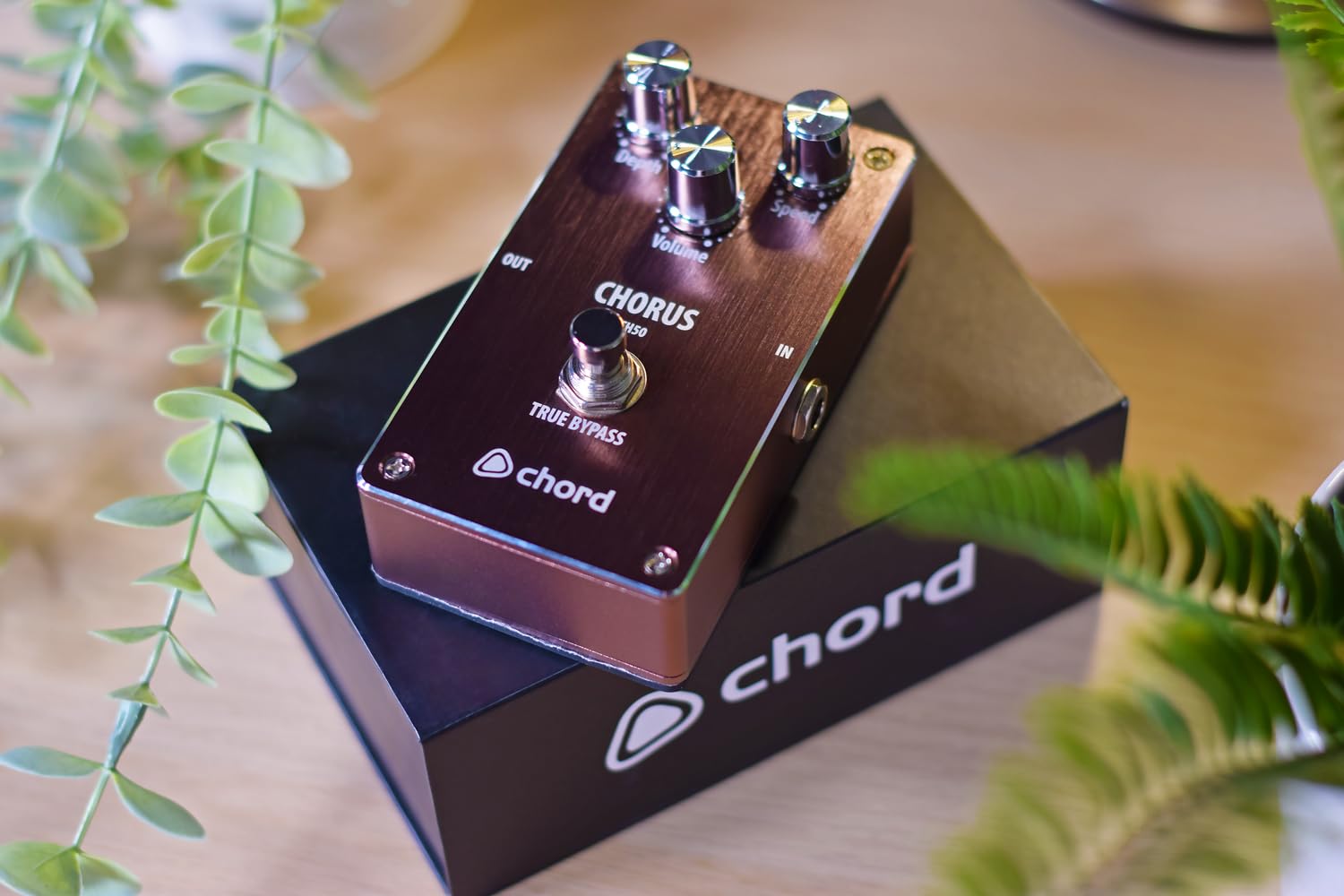 Pedale Chorus Chord CH-50 per Chitarra con Controlli Depth Speed Volume, Effetto Chorus Analogico Compatto 9V