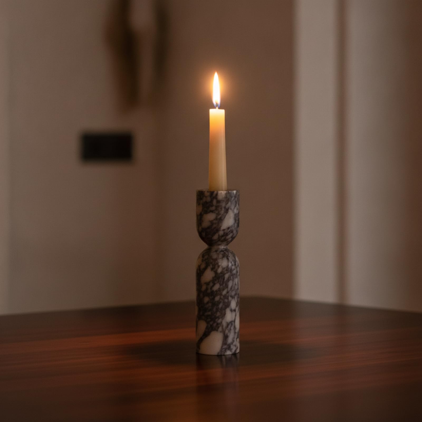 Kerzenhalter Marmor Sanduhrform Kerzenständer Steinsockel Kerzenbasis Eleganter Look Zeitgemäßes Ambiente für Wohnung Büro Empfangsbereich Dekoration, Tall Style