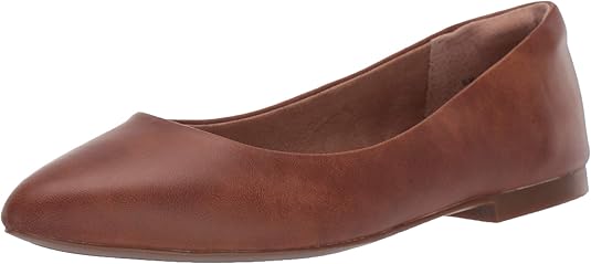 Amazon Essentials Women's Pointed-Toe Ballet Flat