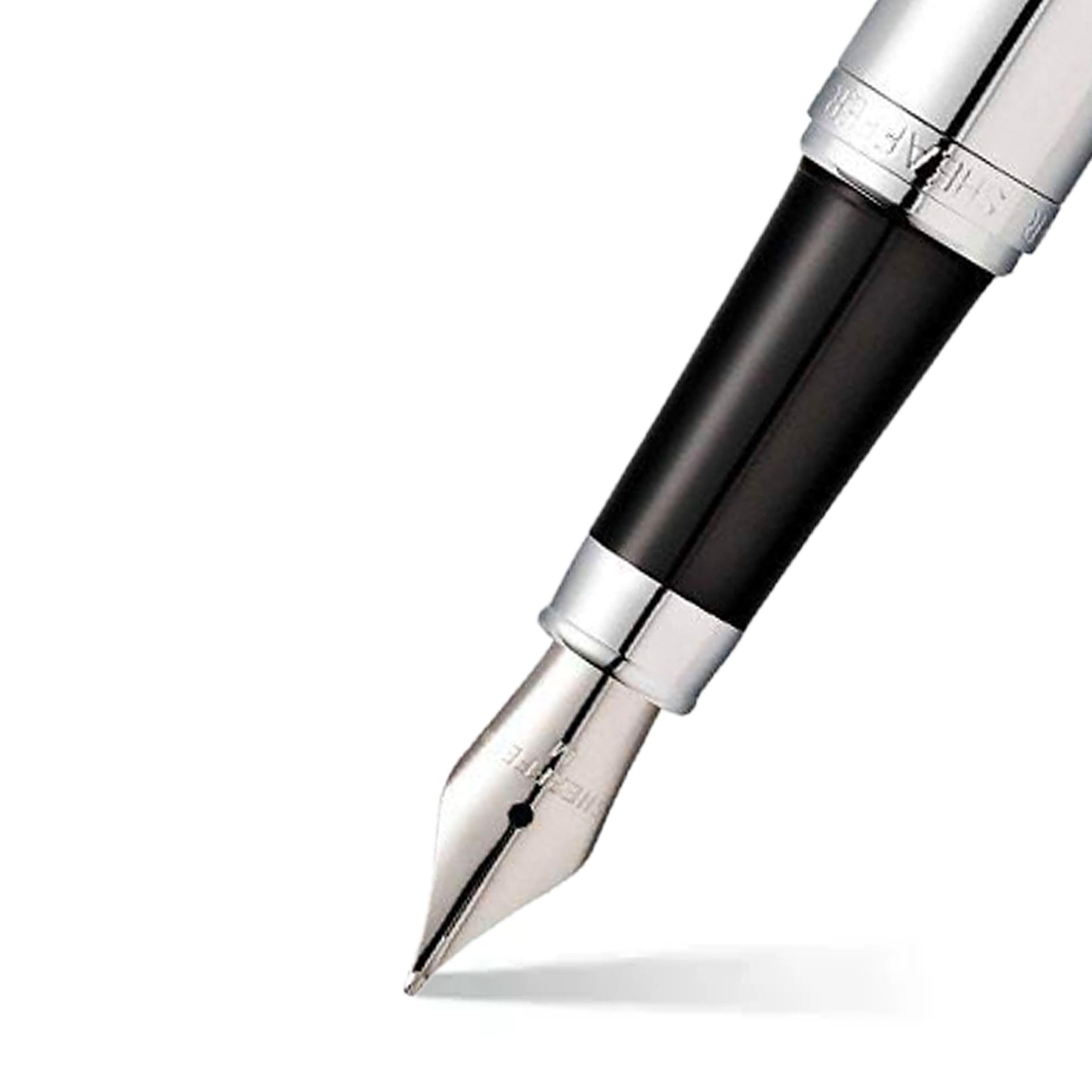 Sheaffer VFM E0942153 - Penna stilografica in metallo ricaricabile, pennino medio, confezione regalo premium e cartuccia nera, confezione da 1 pezzo, cromato lucido