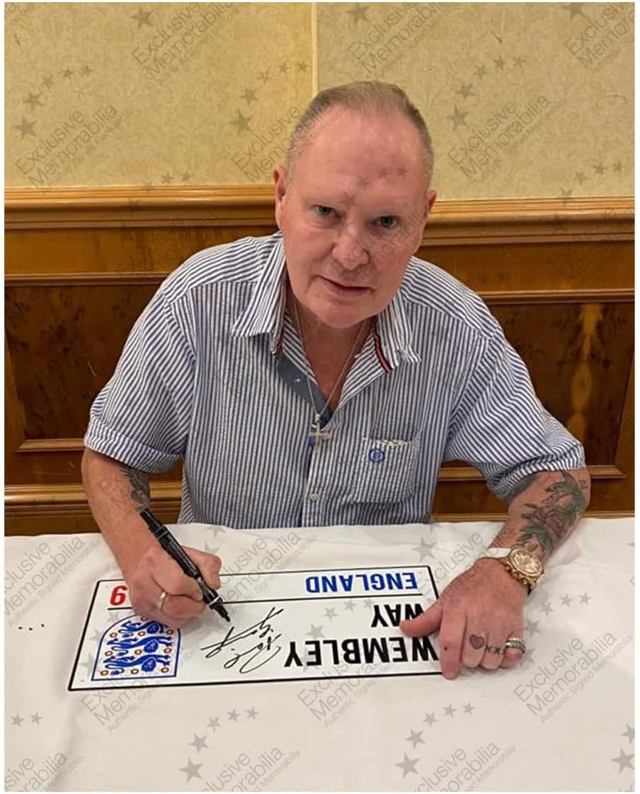 Paul Gascoigne Signed England Street Sign