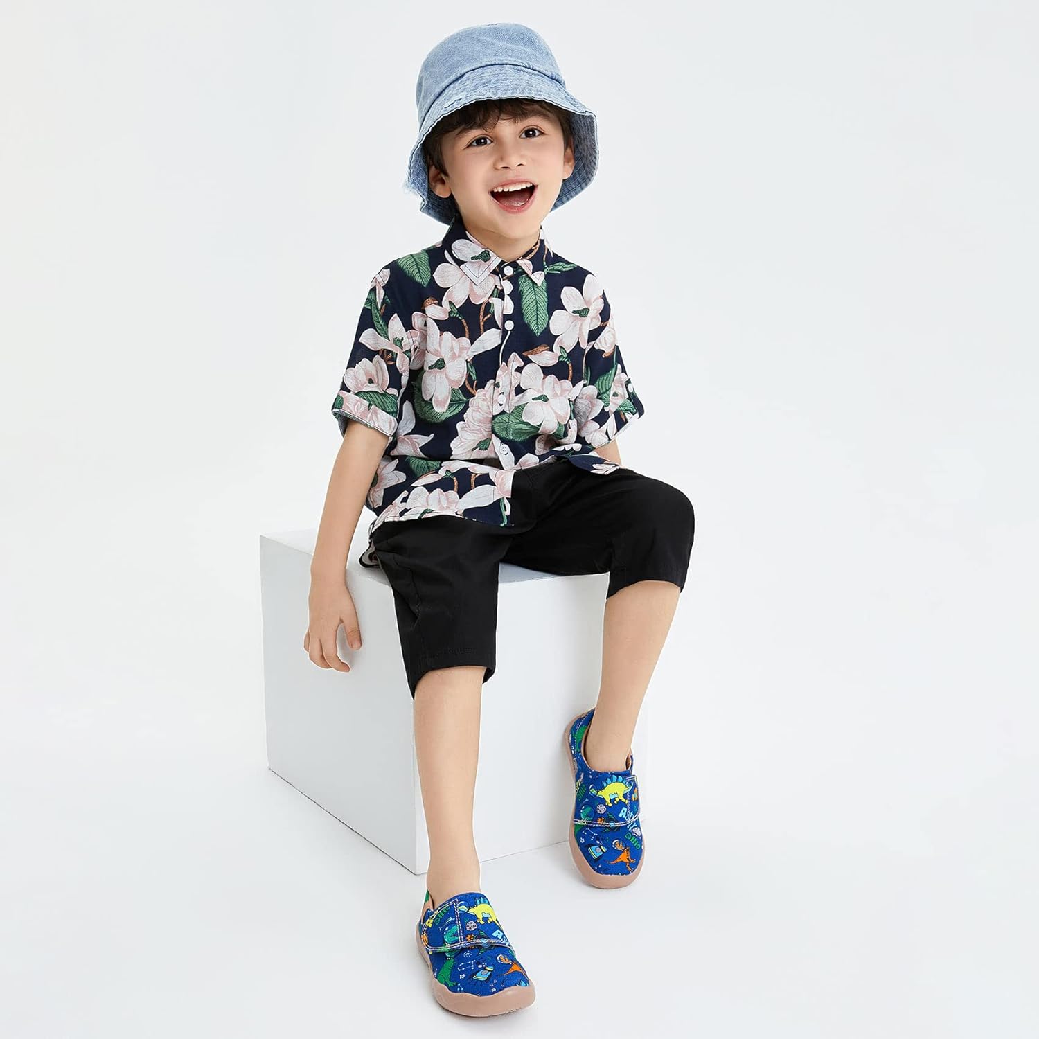 UIN Kid's Casual Slip-on Canvas Loafers Boys Girls Shoes Fashion Sneakers Funny Painted Travel Shoes