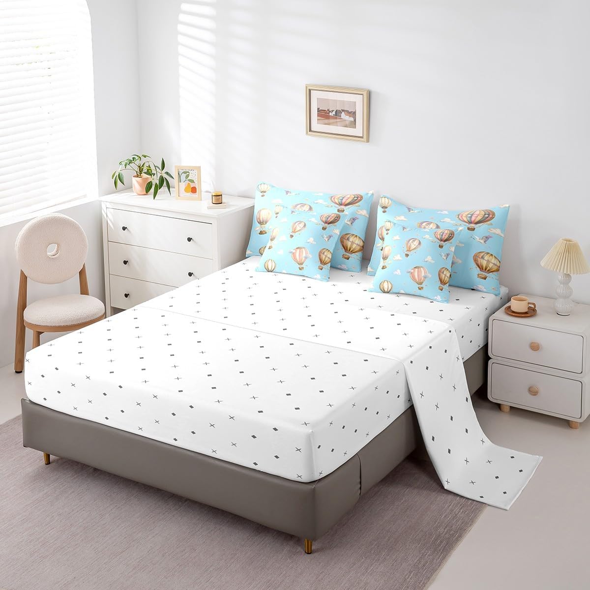 7 Pieces Twin Size Hot Air Balloon Comforter Set,Cloud Sky White Crane Cute Animal Bedding Set for Boys Girls,Cartoon Balloons Dreamy (Comforter+Fitted+Flat Sheet+2 Pillowcases+2 Throw Pillow Covers)