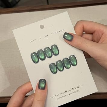 GAOY Green Cat Eye Gel Nail Polish, 16ml Holographic Glitter Jelly Nail Polish with Magnet, Reflective Translucent UV Gel for Manicure Art DIY, 3898 Mossy Glade