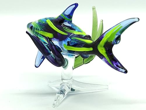 Miniatura 5 de Figuras miniatura de animales marinos con algas marinas, animales soplados a mano, arte coleccionable para decorar (tiburón oscuro con algas marinas)