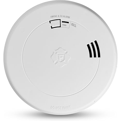 First Alert SMCO210V, 10-Year Sealed Battery Combination Smoke & Carbon Monoxide Alarm with Voice & Location Alerts, 1-Pack