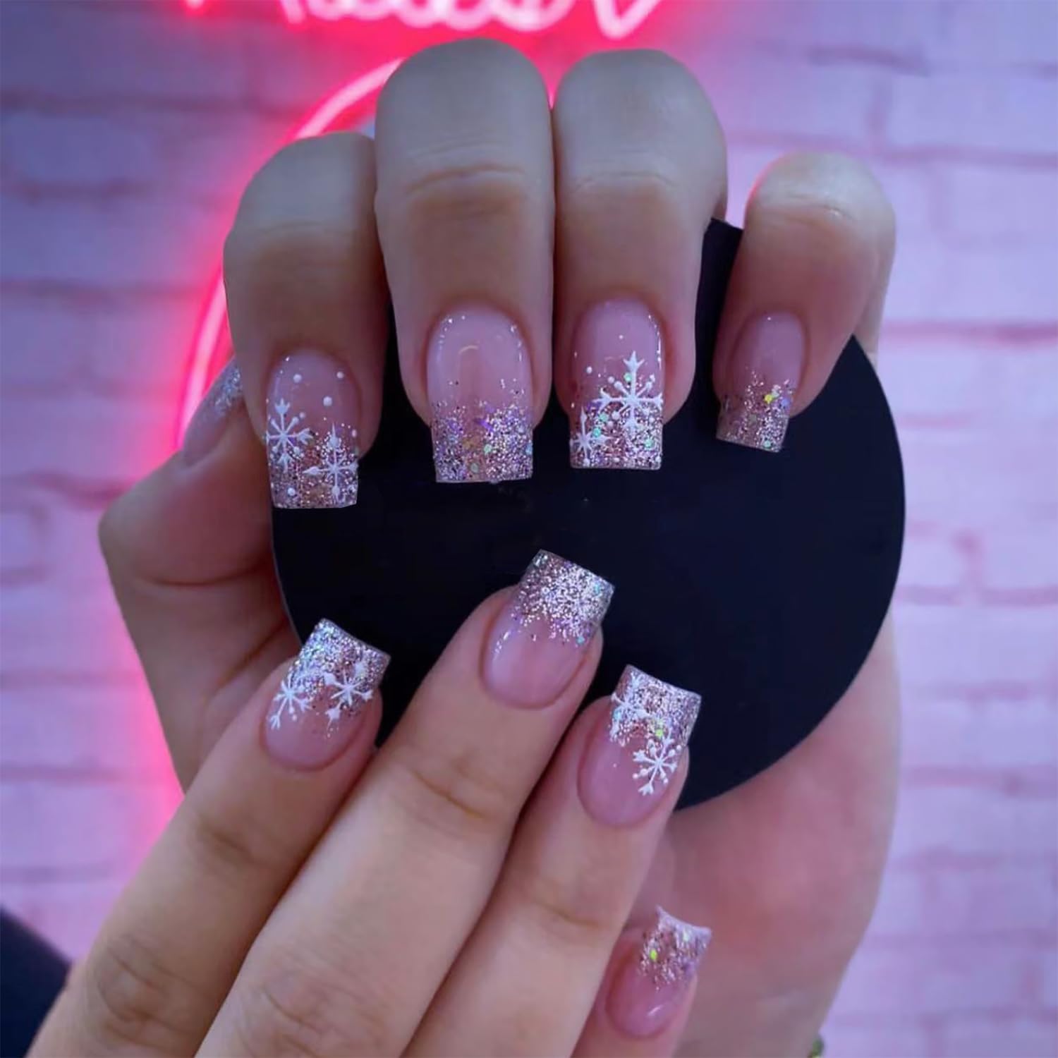 24Pcs Christmas Press on Nails Short French Tips Fake Nails Gold Glitter Nail Tips Full Cover Winter Acrylic Nails with Snowflake Designs Nude Pink