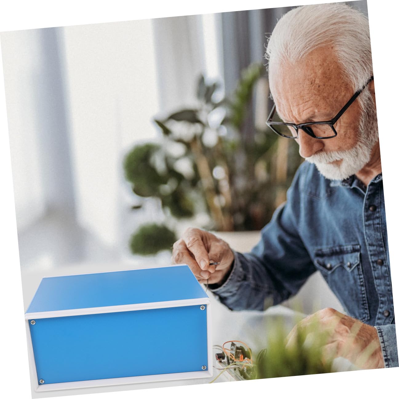KOMBIUDA Scatola Elettronica in Metallo Contenitore Progetti Elettrici Incassato Custodia per Circuiti e Elettronica con Montaggio Facile e Design Versatile