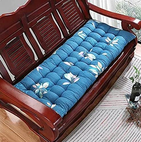 Coussin de banc rectangulaire moelleux contre les chaises dures de terrasse et jardin