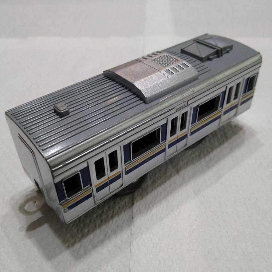 Takara Tomy - 【プラレール】321系通勤電車 プラレール 321系通勤電車 - YouTube