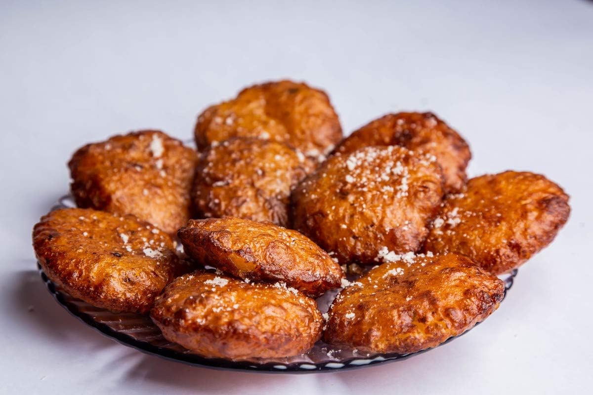 Vellanki Foods Andhra Sweets Boorelu(500gms)