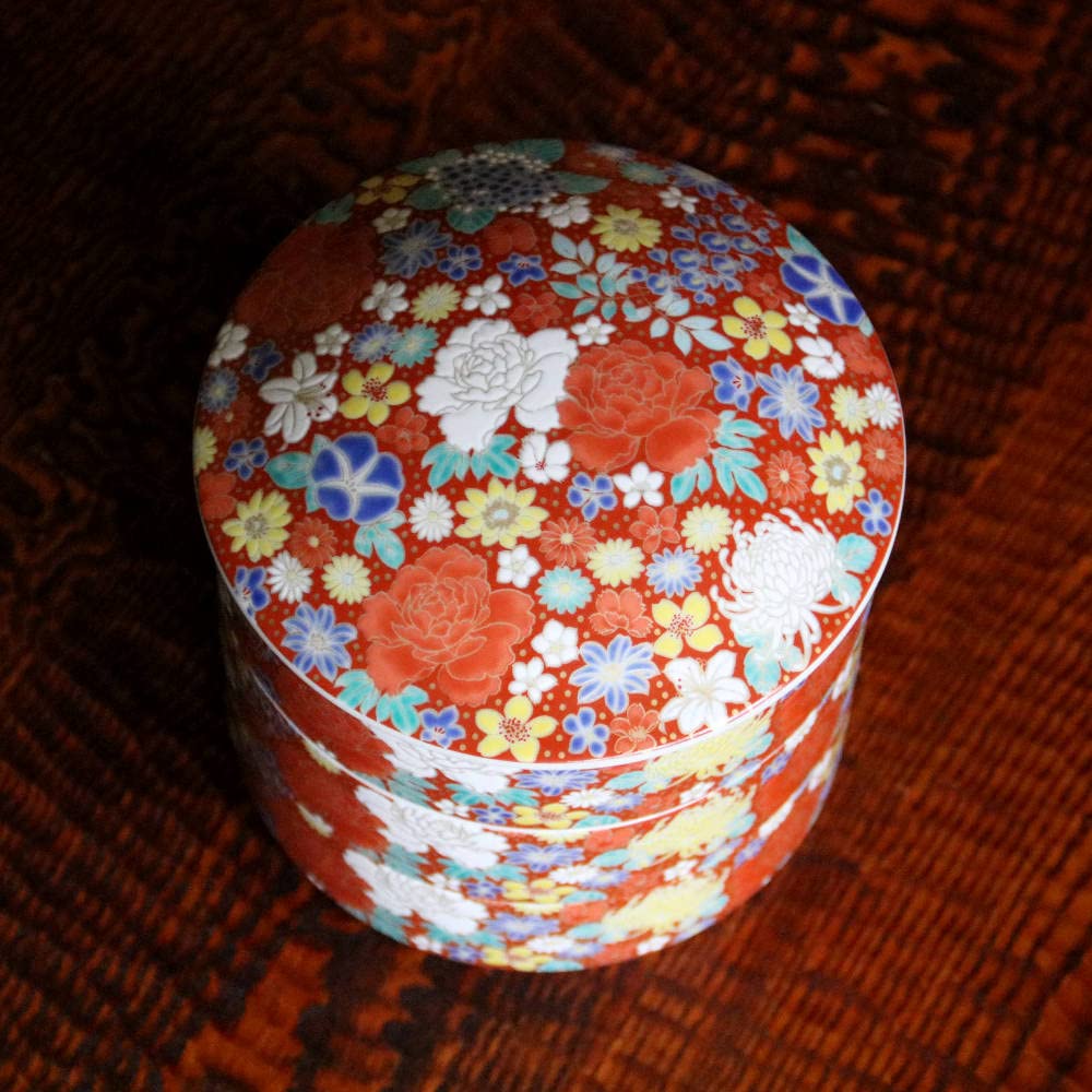 Amazon | 九谷焼 青郊窯 三段重 （重箱） 花詰 赤 SK-456 JAPAN KUTANI